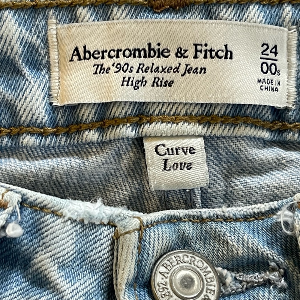 Abercrombie & Fitch 90s Relaxed High Rise Jeans Curve Love 24 - Picture 4 of 11